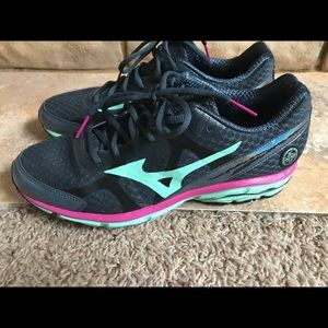 Mizuno Wave Rider 17 running Shoes